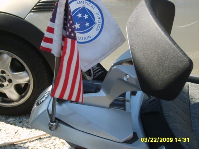Flag pole mount