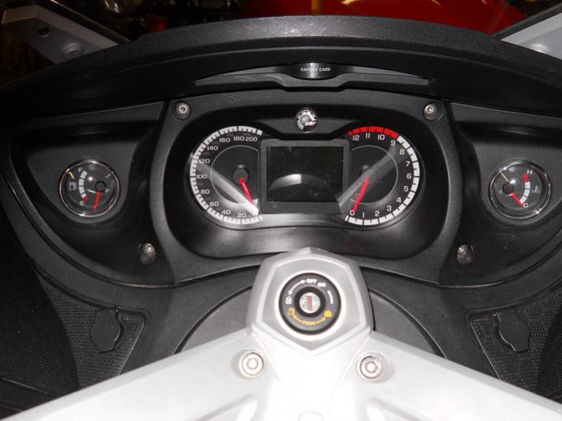 Front Powerlet Outlets