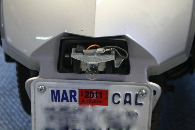 lost reflector/ License plate light