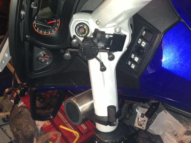 RAM phone mount1