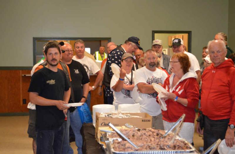 sat night food line