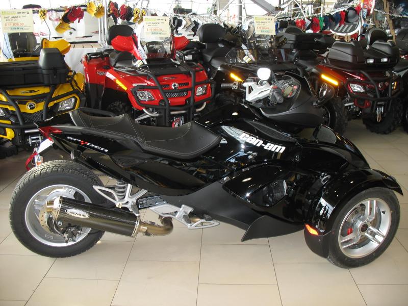 spyder at dealer