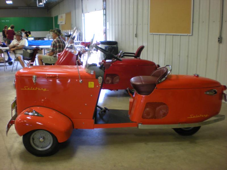 Spyder prototype?
1950 Salsbury Tri-Car left side