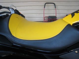 SPYDER Seat Skin Yellow/Blk - www.motosplus.com