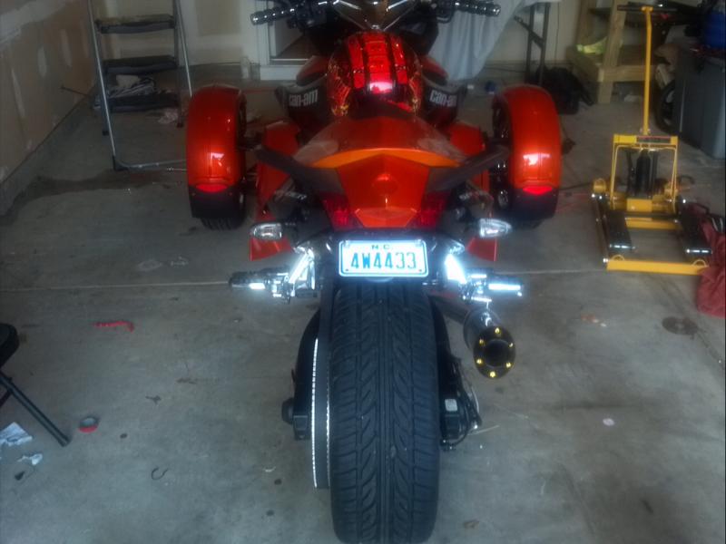 wide tire back